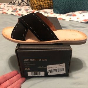 New in box Frye slides